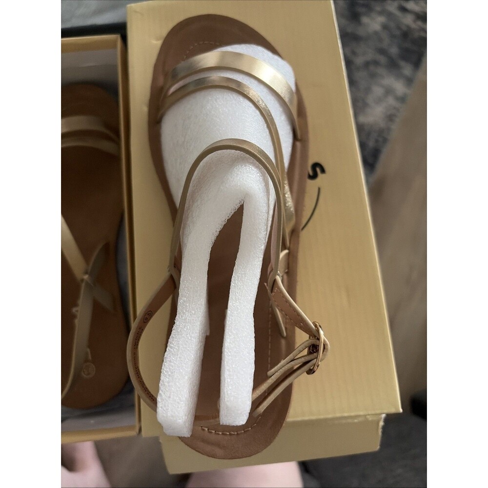 Soda Casual Sandal Womens Gold Strap Sandals Size 10